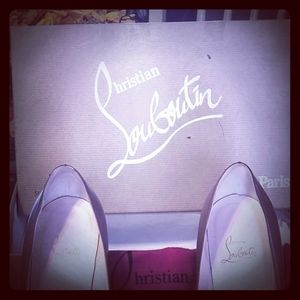 Womens Christian Louboutin Brown leather pumps